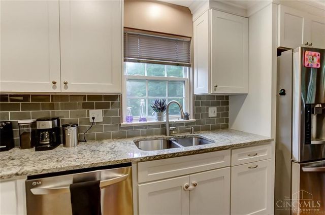 1872 Olde Haley Drive, Washington Twp, OH 45458