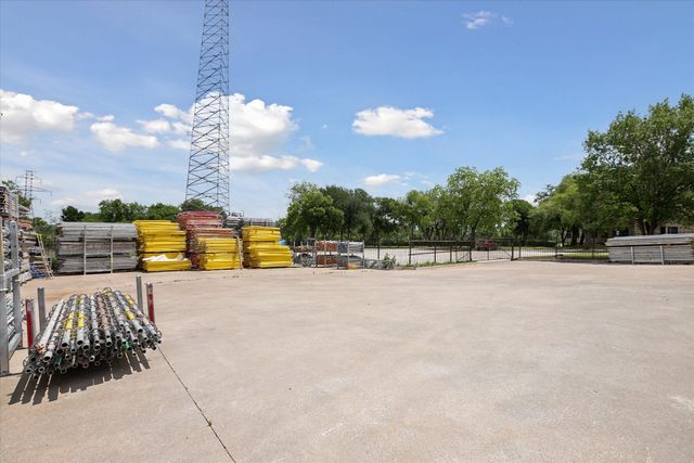 5685 E Loop 820 S, Fort Worth, TX 76119