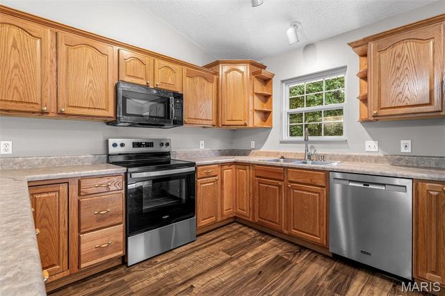 1245 Denali Drive, Festus, MO 63028