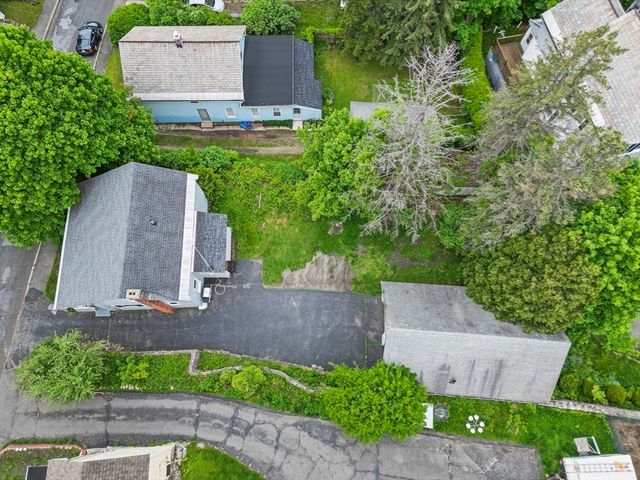 35 Jackson St, North Adams, MA 01247