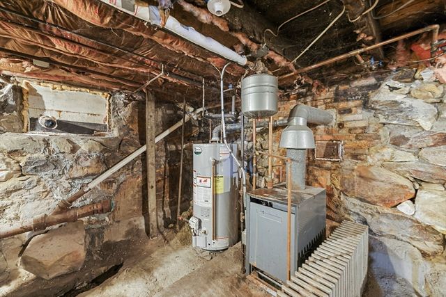 35 Jackson St, North Adams, MA 01247