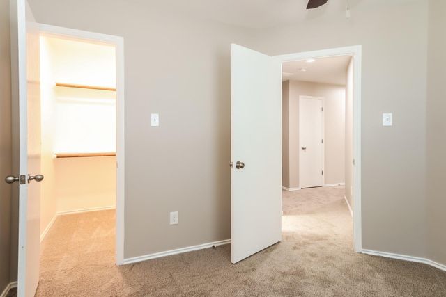 10005 Sterling Place Drive, Conroe, TX 77303