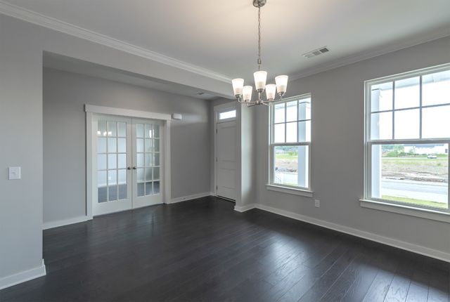 832 Rockwell Dr, Hendersonville, TN 37075