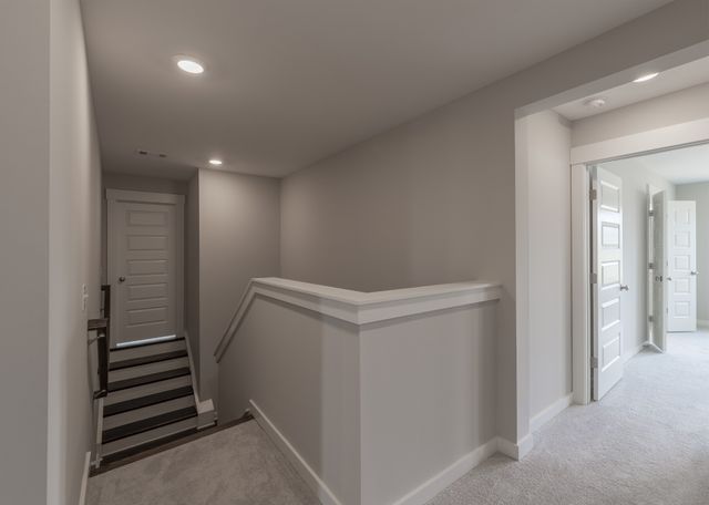 832 Rockwell Dr, Hendersonville, TN 37075