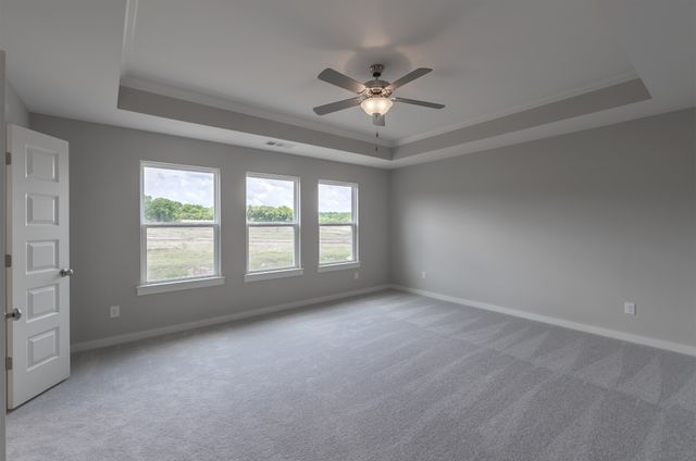 832 Rockwell Dr, Hendersonville, TN 37075