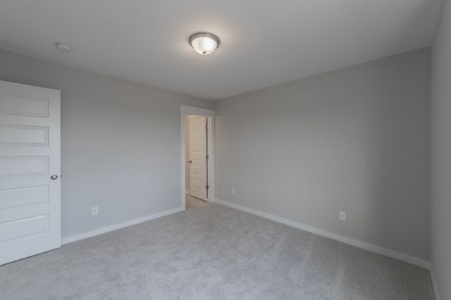 832 Rockwell Dr, Hendersonville, TN 37075