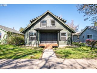 285 20TH Ave, Longview, WA 98632