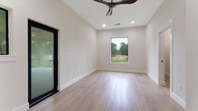 11485 Mockingbird Hill, Conroe, TX 77303