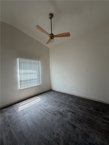 3226 Bimini Dr, Corpus Christi, TX 78418