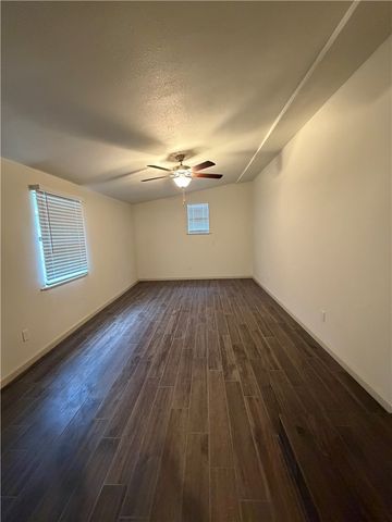 3226 Bimini Dr, Corpus Christi, TX 78418