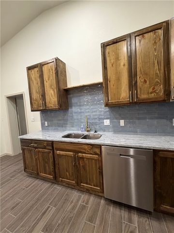 3226 Bimini Dr, Corpus Christi, TX 78418