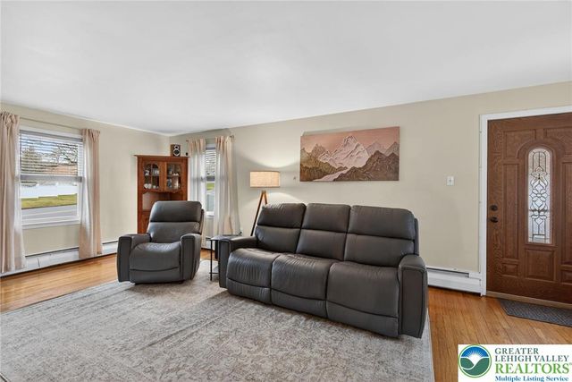 2515 East Texas Boulevard, Allentown City, PA 18103