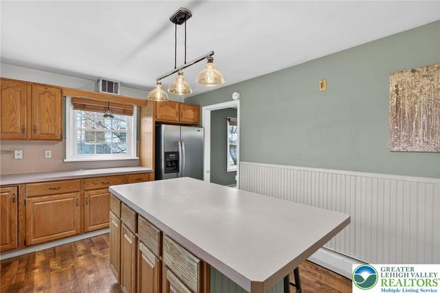 2515 East Texas Boulevard, Allentown City, PA 18103