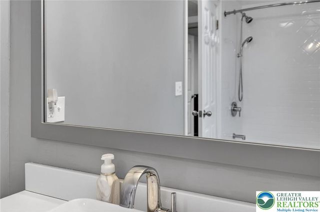 2515 East Texas Boulevard, Allentown City, PA 18103