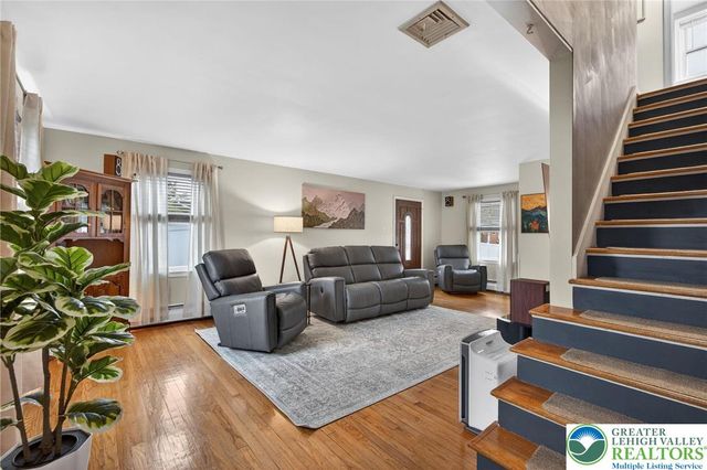 2515 East Texas Boulevard, Allentown City, PA 18103