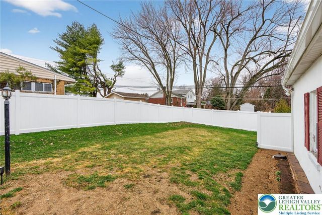 2515 East Texas Boulevard, Allentown City, PA 18103