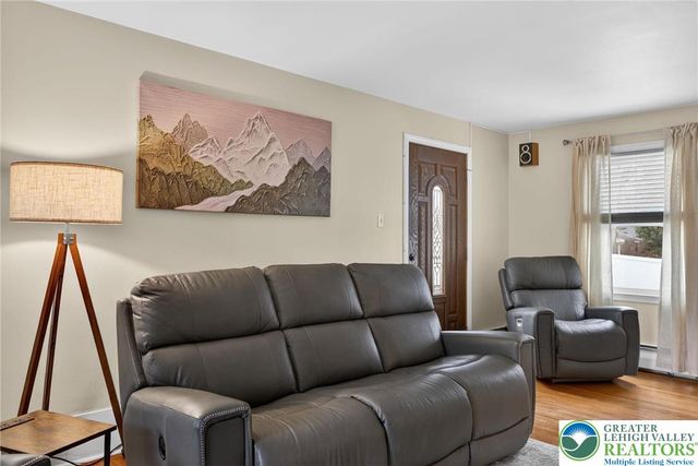 2515 East Texas Boulevard, Allentown City, PA 18103