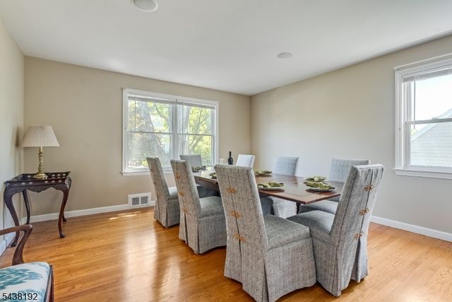 15 Harvey Dr, Summit City, NJ 07901