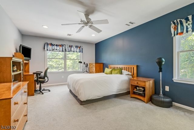 15 Harvey Dr, Summit City, NJ 07901