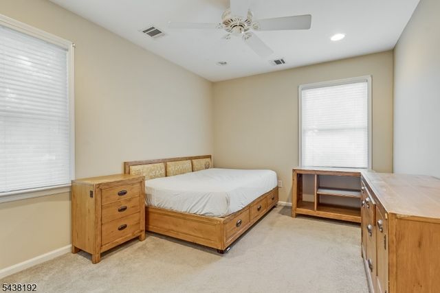 15 Harvey Dr, Summit City, NJ 07901
