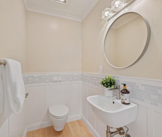 5087 Harwood Road, San Jose, CA 95124