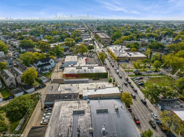 3527 N Milwaukee Avenue, Chicago, IL 60641