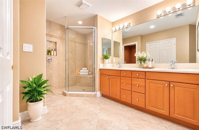 1277 Rialto WAY 102, Naples, FL 34114