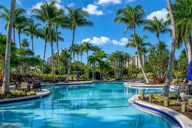 1277 Rialto WAY 102, Naples, FL 34114