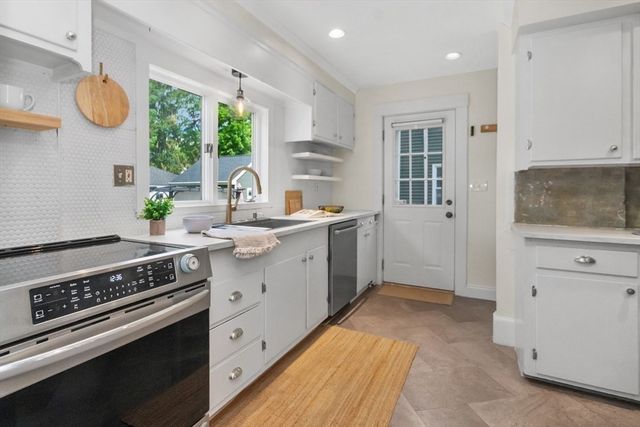 48 Belvidere Ave, Framingham, MA 01701