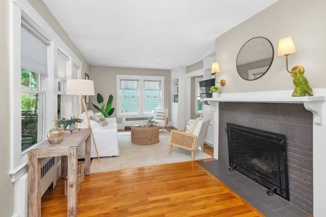 48 Belvidere Ave, Framingham, MA 01701