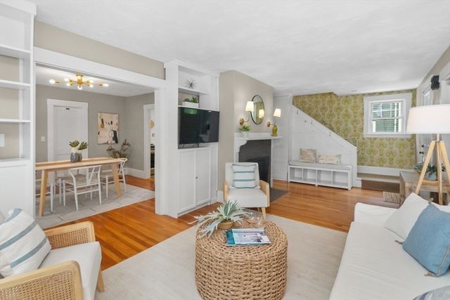 48 Belvidere Ave, Framingham, MA 01701