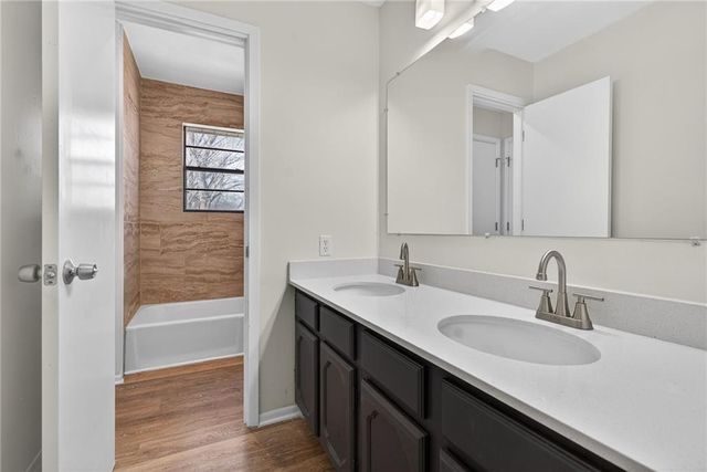 309 SE Avon Street, Blue Springs, MO 64014