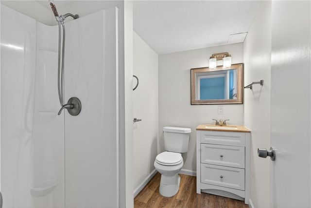 309 SE Avon Street, Blue Springs, MO 64014