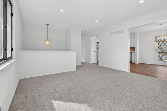 309 SE Avon Street, Blue Springs, MO 64014