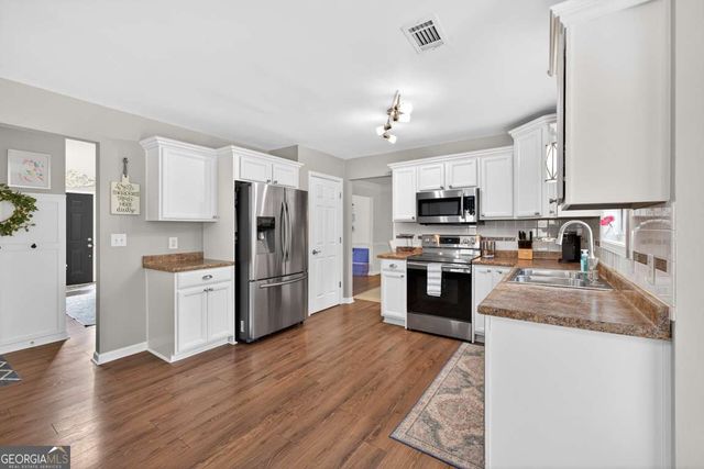 3021 Planters Mill Drive, Dacula, GA 30019