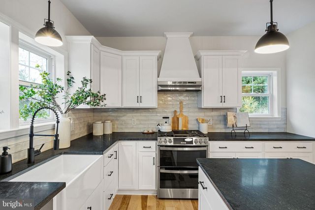 104 E HAVEN CT, Charlottesville, VA 22911