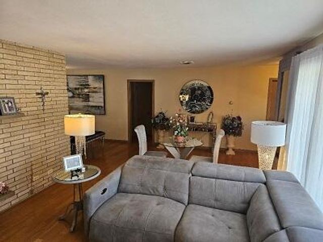 4519 Linderman AVENUE, Racine, WI 53405