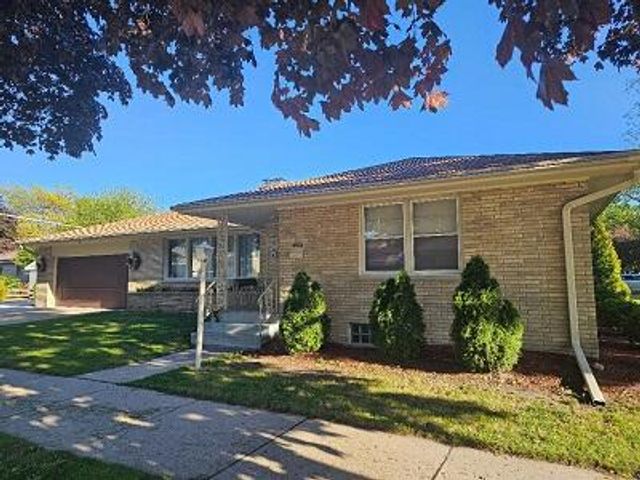 4519 Linderman AVENUE, Racine, WI 53405