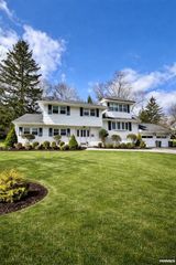 71 Stewart Street, Demarest, NJ 07627