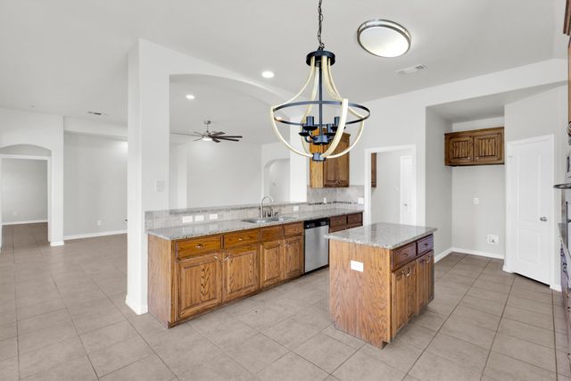 4764 S Fm 271, Bonham, TX 75418