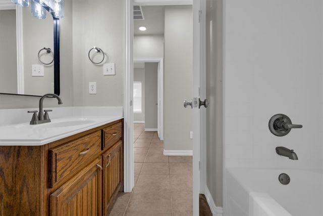 4764 S Fm 271, Bonham, TX 75418