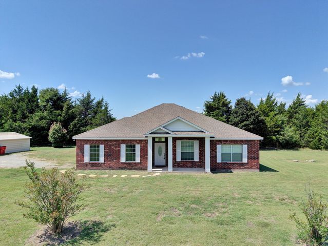 4764 S Fm 271, Bonham, TX 75418