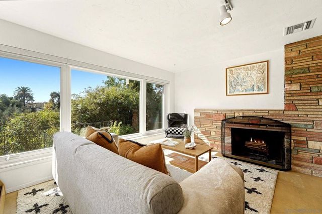 4804 60th St, San Diego, CA 92115