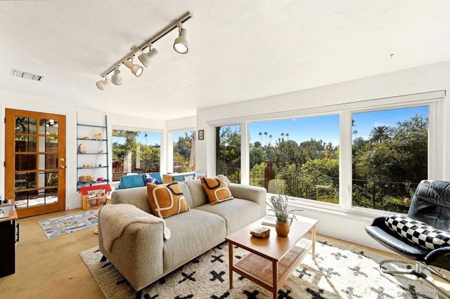 4804 60th St, San Diego, CA 92115