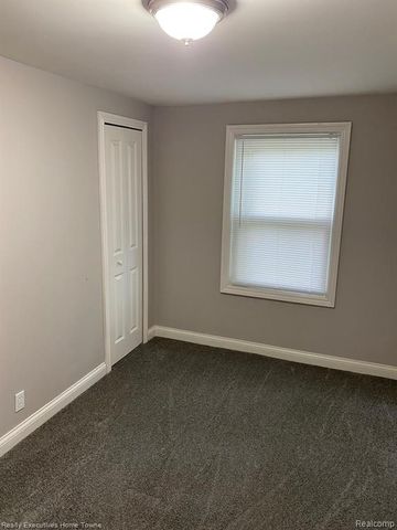 2427 Cambridge Road, Berkley, MI 48072