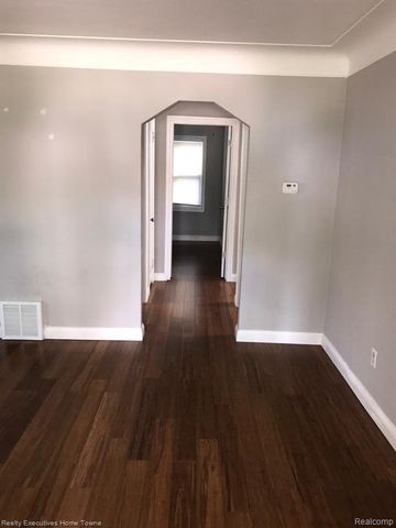 2427 Cambridge Road, Berkley, MI 48072