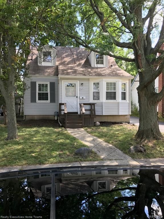 2427 Cambridge Road, Berkley, MI 48072