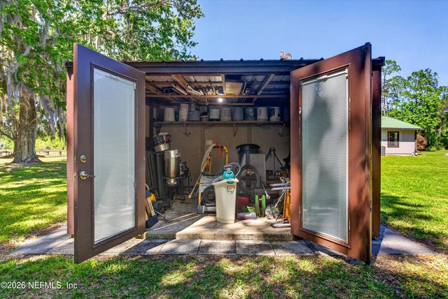163 SUNNY Lane, Pomona Park, FL 32181