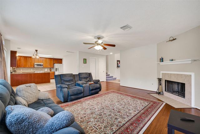 12042 Clear Brook Oak Street, Houston, TX 77089