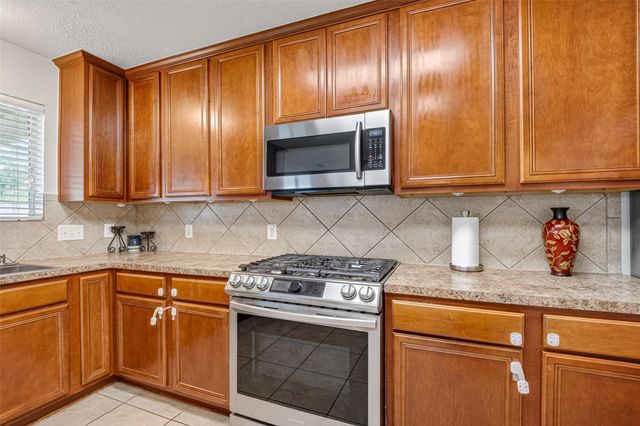 12042 Clear Brook Oak Street, Houston, TX 77089